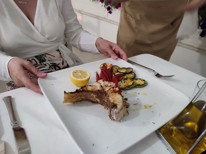 restaurant korali durresinfo