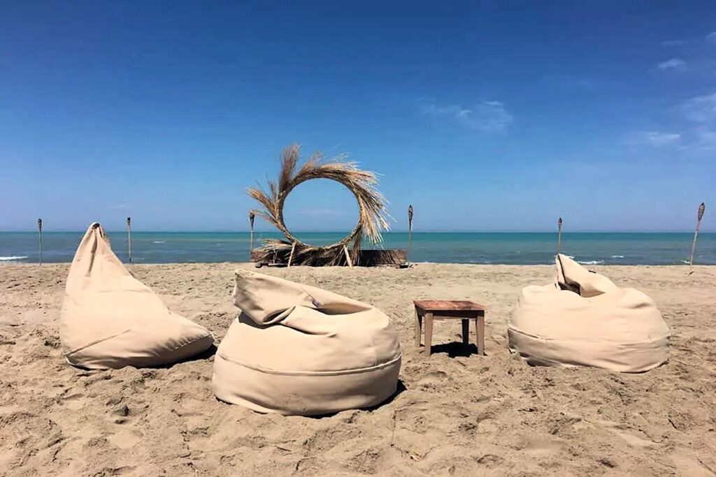 ammos beach bar durresinfo
