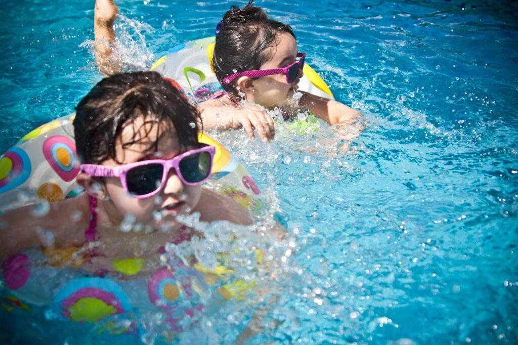 Discover the best pools in Durrës for entertaining your kids. Enjoy family-friendly facilities and fun activities for an unforgettable day. Explore more on DurresInfo