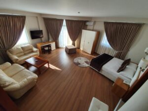 hotel arvi galeri 4 durresinfo
