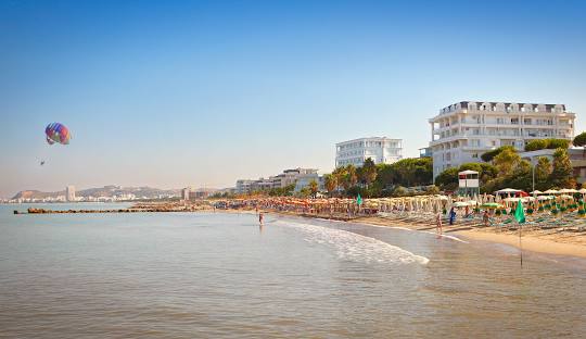 hotele në Durrës dhe Golem