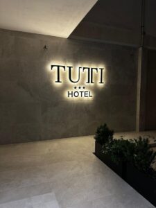 tuttiii