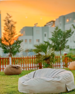 dolanit hotels lalez